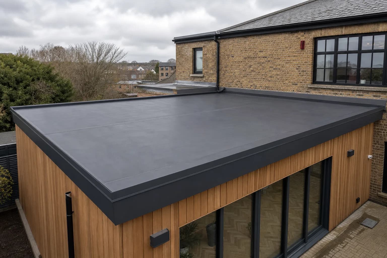 Modern EPDM flat roof installation